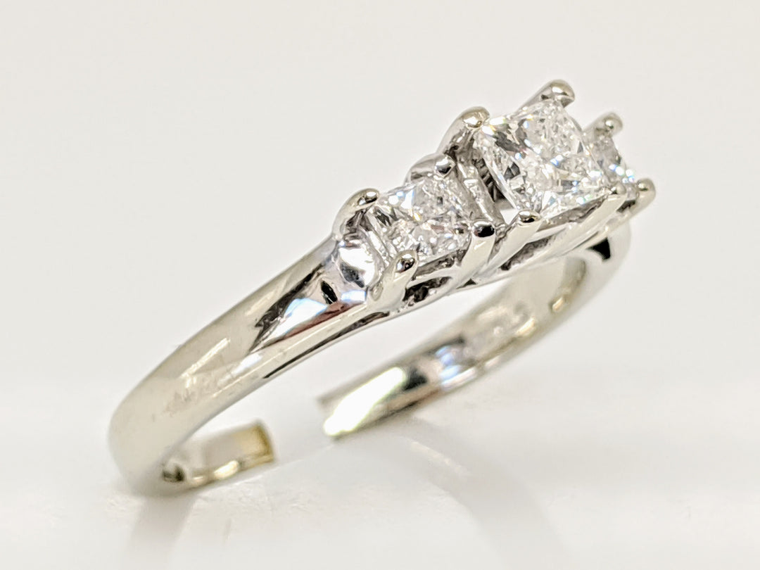 14K WHITE .43 CARAT TOTAL WEIGHT I1 F DIAMOND PRINCESS CUT (3) TRINITY ESTATE RING 2.5G