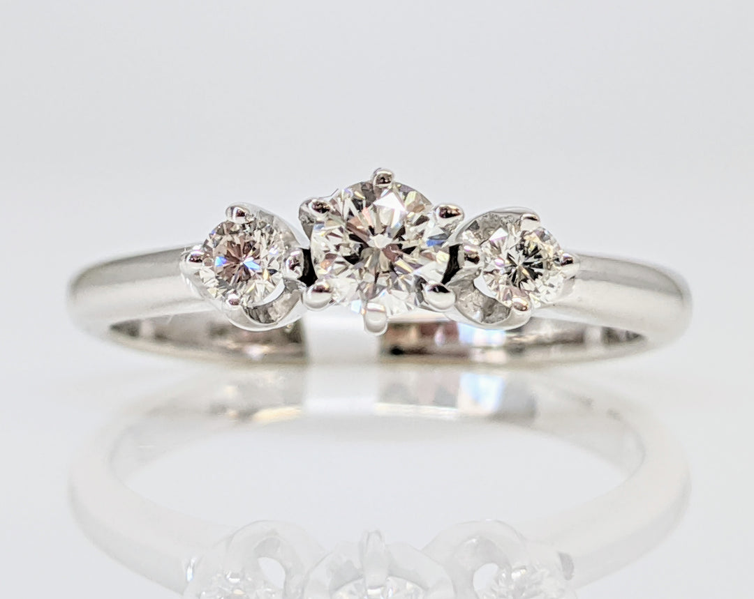 14K WHITE .30 CARAT TOTAL WEIGHT SI2 H DIAMOND ROUND (3) TRINITY ESTATE RING 2.2 GRAMS