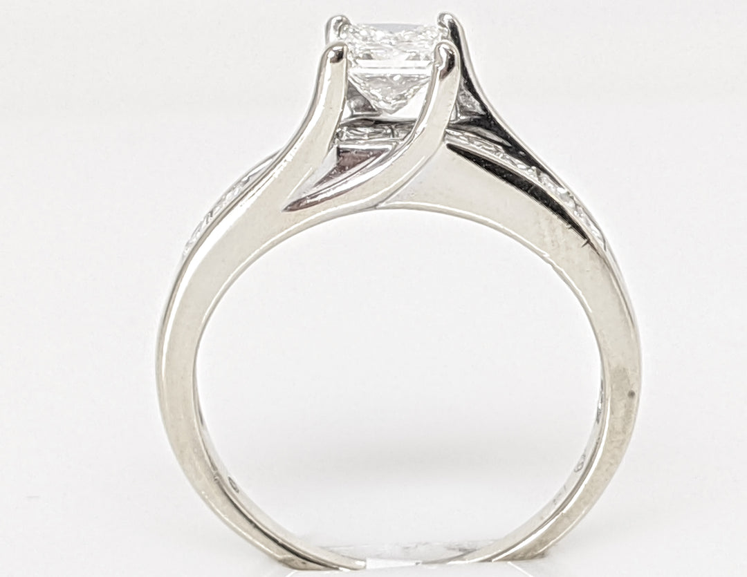 14K WHITE 1.00 CARAT TOTAL WEIGHT SI2 H DIAMOND PRINCESS CUT (11) ESTATE RING 2.9 GRAMS