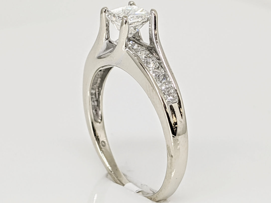 14K WHITE 1.00 CARAT TOTAL WEIGHT SI2 H DIAMOND PRINCESS CUT (11) ESTATE RING 2.9 GRAMS
