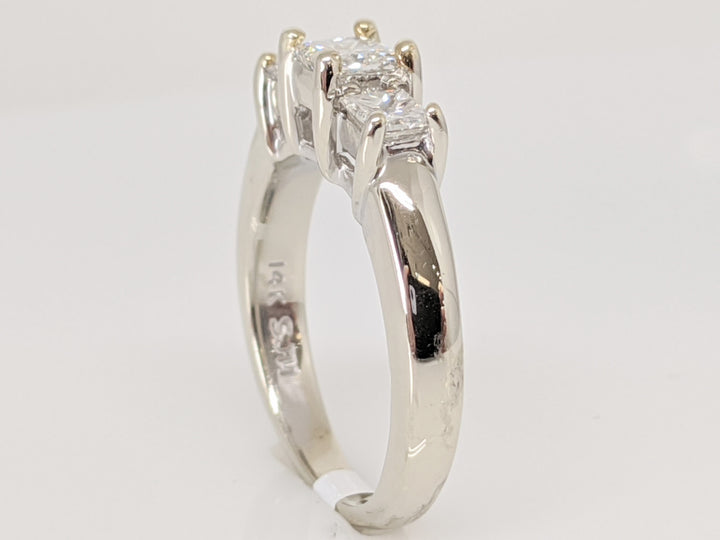 14K WHITE .58 CARAT TOTAL WEIGHT VS2-I1 H-I DIAMOND PRINCESS CUT (3) TRINITY ESTATE RING 4.1 GRAMS