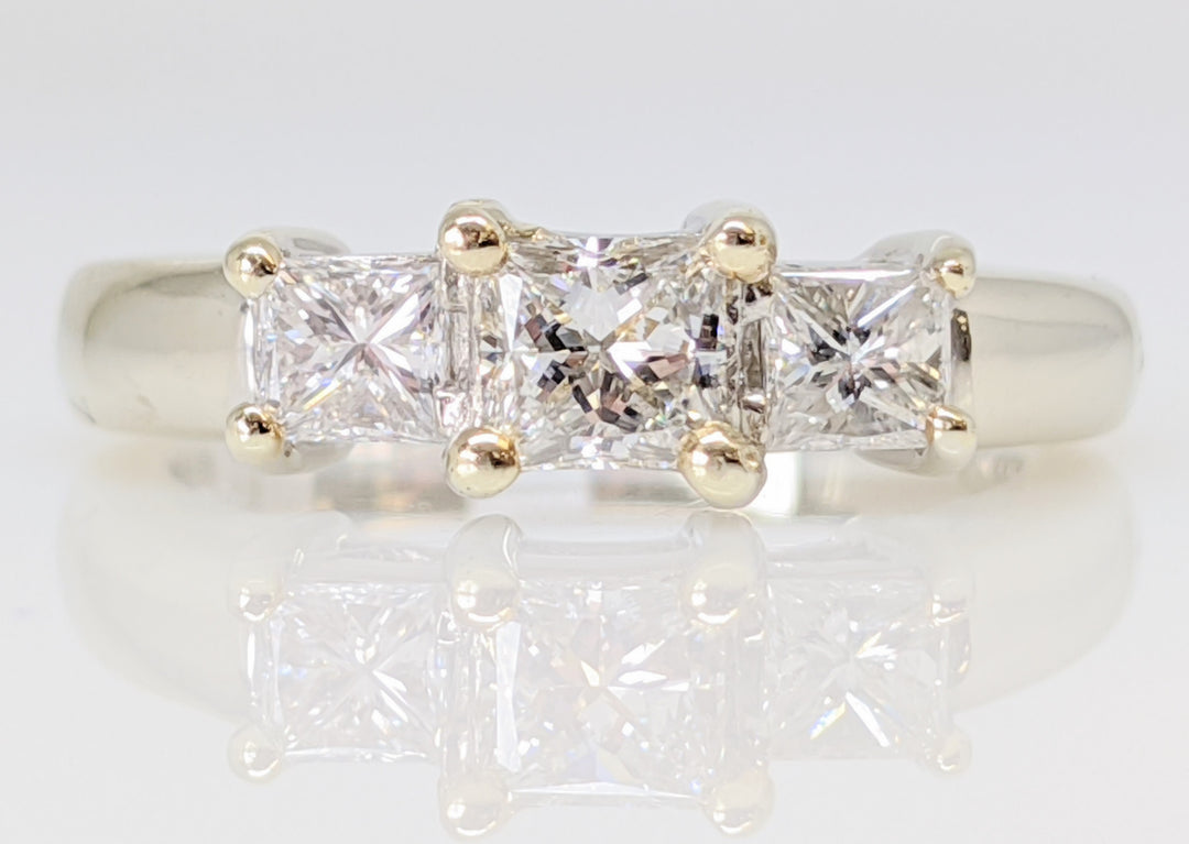 14K WHITE .58 CARAT TOTAL WEIGHT VS2-I1 H-I DIAMOND PRINCESS CUT (3) TRINITY ESTATE RING 4.1 GRAMS