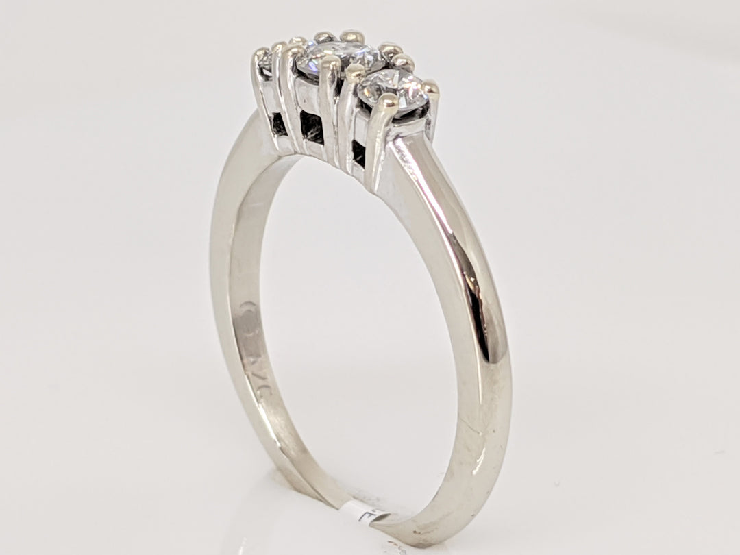 14K WHITE .47 CARAT TOTAL WEIGHT I1 I DIAMOND ROUND (3) TRINITY ESTATE RING 3.3 GRAMS