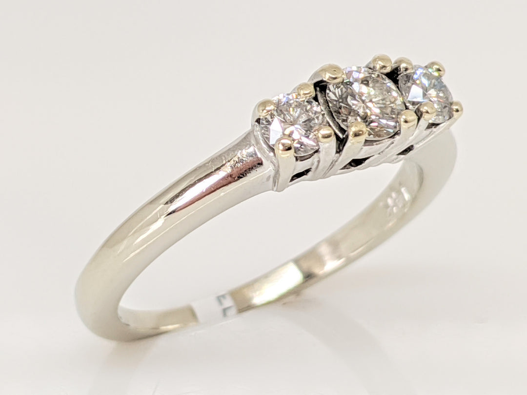14K WHITE .47 CARAT TOTAL WEIGHT I1 I DIAMOND ROUND (3) TRINITY ESTATE RING 3.3 GRAMS