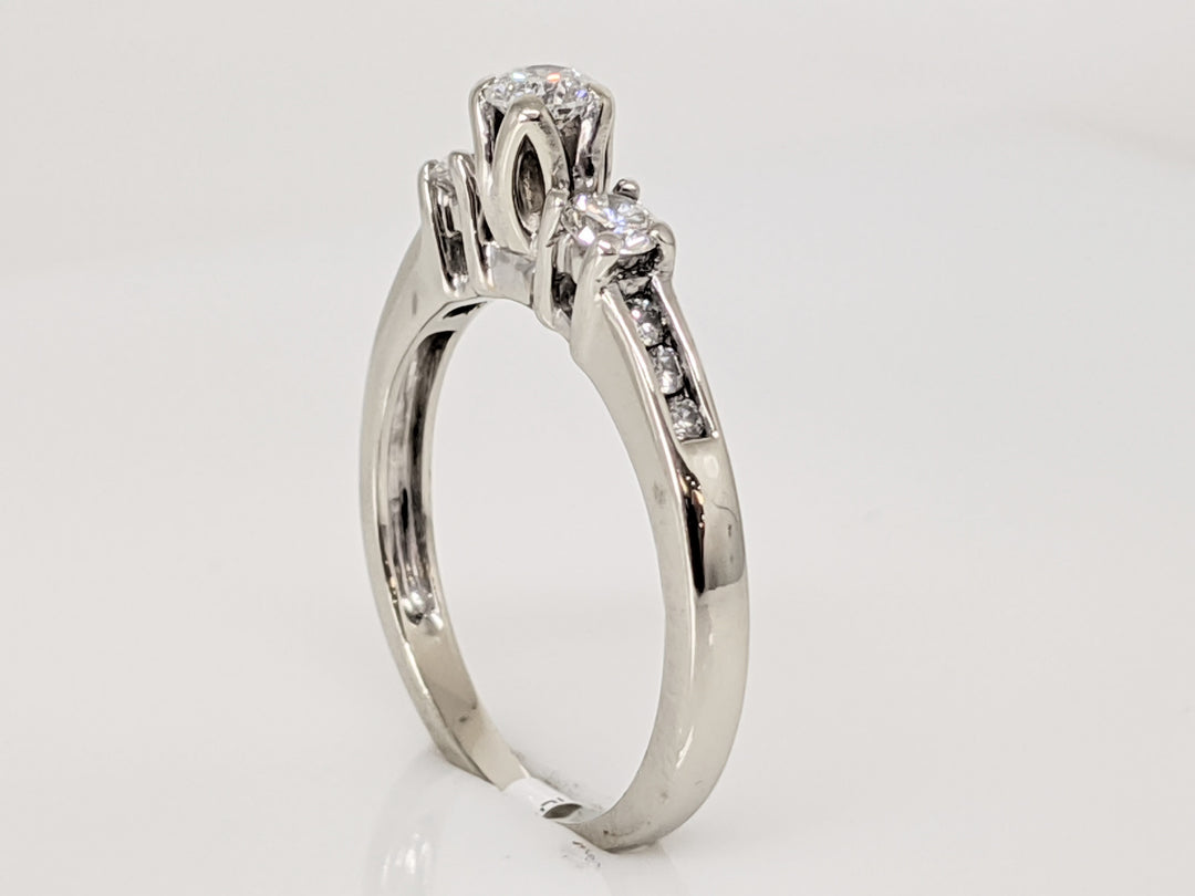 14K WHITE .51 CARAT TOTAL WEIGHT I1 G DIAMOND ROUND (9) TRINITY ESTATE RING 2.7 GRAMS