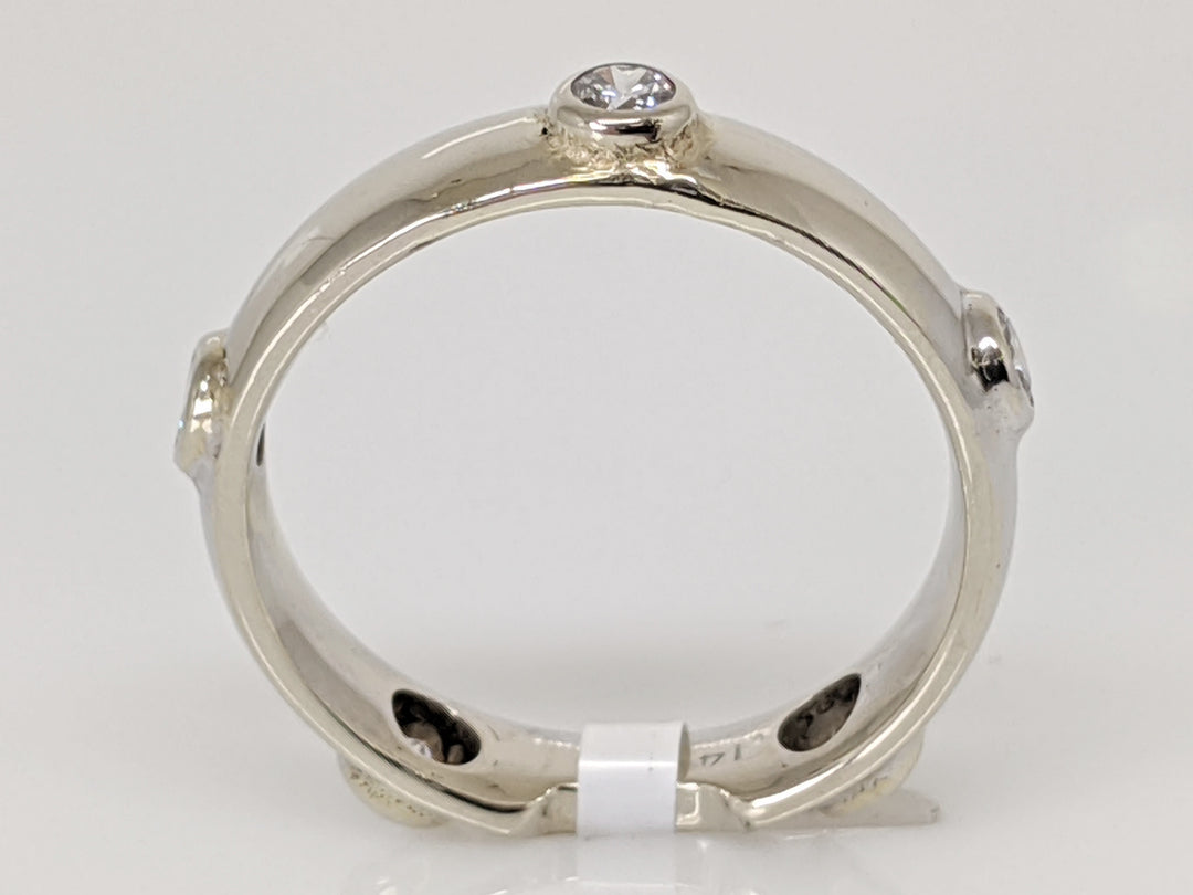 14K WHITE .30 CARAT TOTAL WEIGHT SI2 I DIAMOND ROUND (5) BEZEL SET ESTATE BAND 3.2 GRAMS