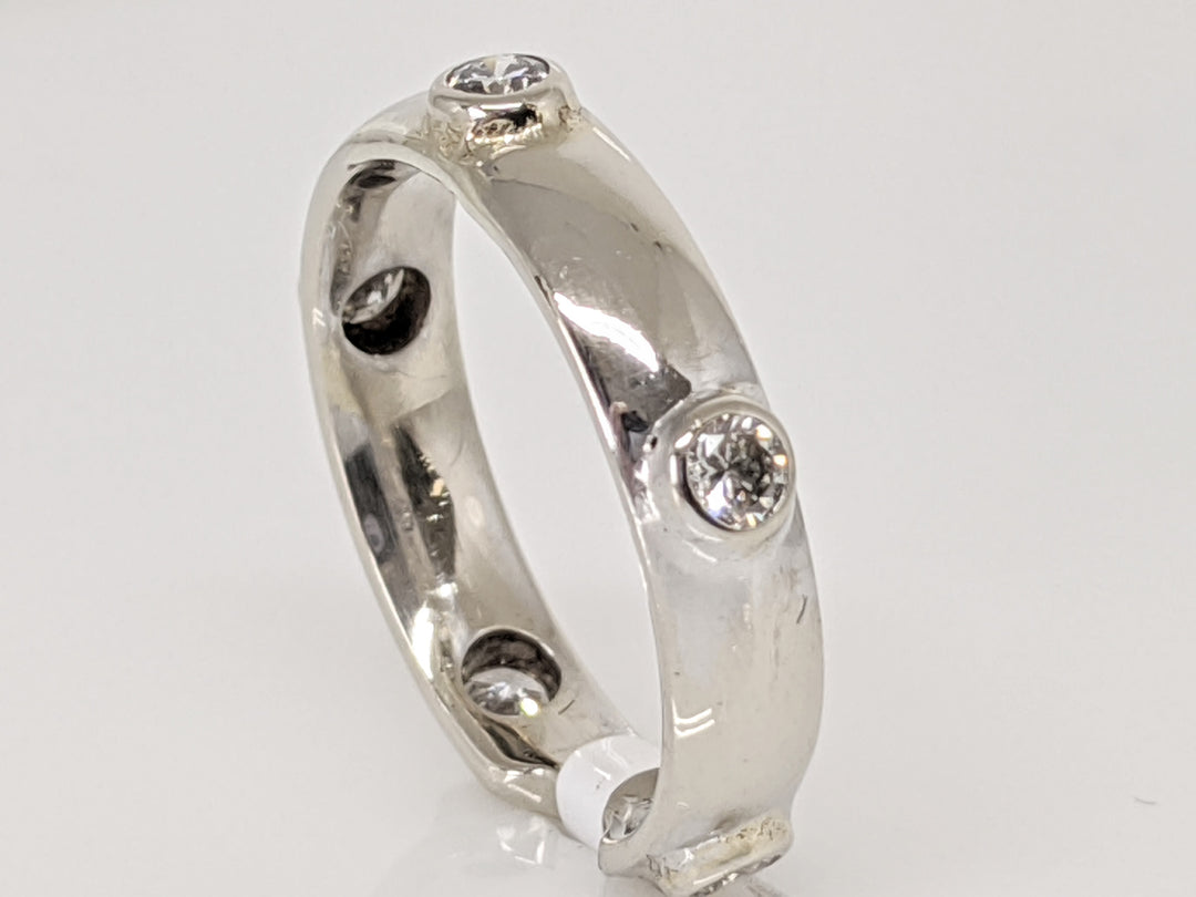 14K WHITE .30 CARAT TOTAL WEIGHT SI2 I DIAMOND ROUND (5) BEZEL SET ESTATE BAND 3.2 GRAMS