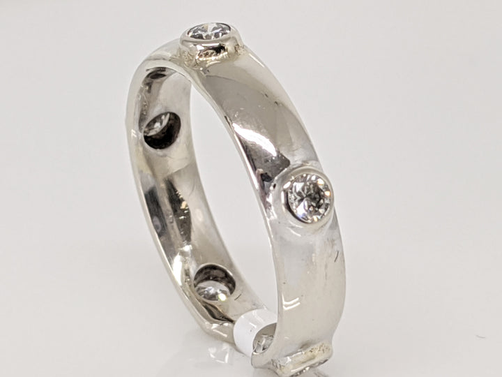14K WHITE .30 CARAT TOTAL WEIGHT SI2 I DIAMOND ROUND (5) BEZEL SET ESTATE BAND 3.2 GRAMS