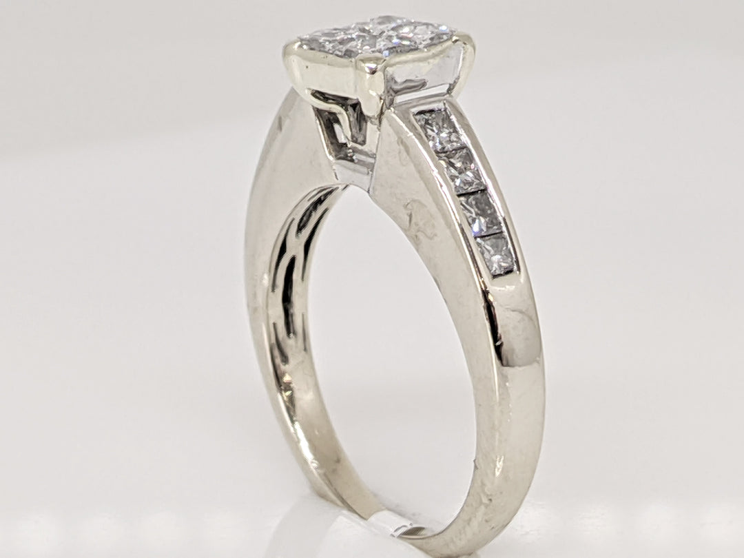 14K WHITE 1.00 CARAT TOTAL WEIGHT SI2 G DIAMOND PRINCESS CUT (12) ESTATE RING 3.9 GRAMS