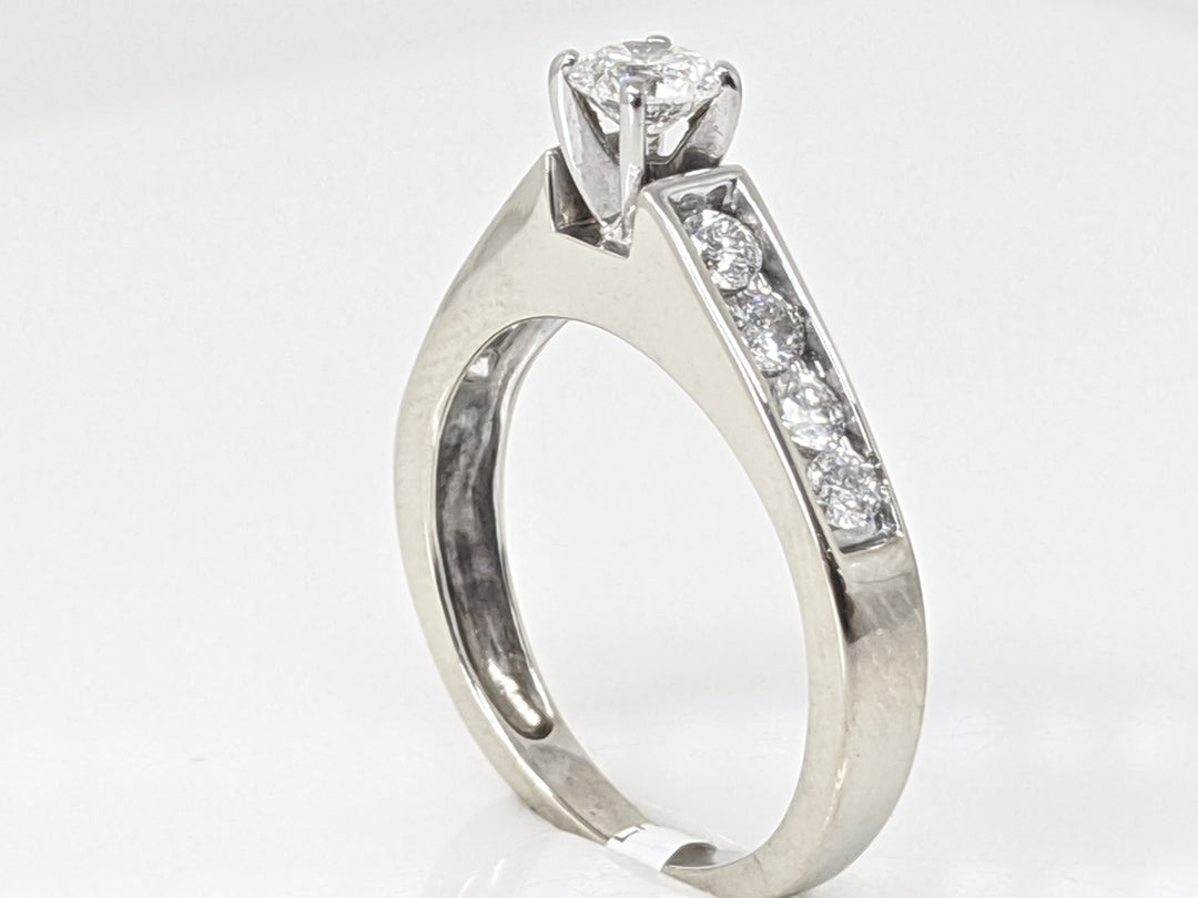 14K WHITE .64 CARAT TOTAL WEIGHT I1 H DIAMOND ROUND (9) ESTATE RING 2.8 GRAMS