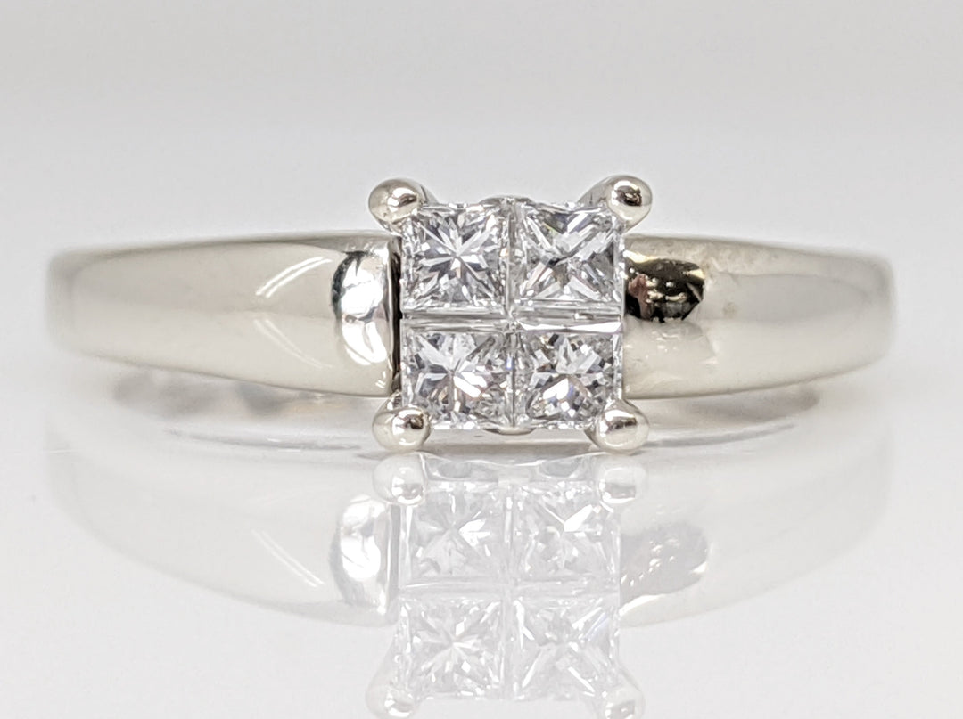 14K WHITE .36 CARAT TOTAL WEIGHT SI1 G DIAMOND PRINCESS CUT (4) ESTATE RING 2.9 GRAMS
