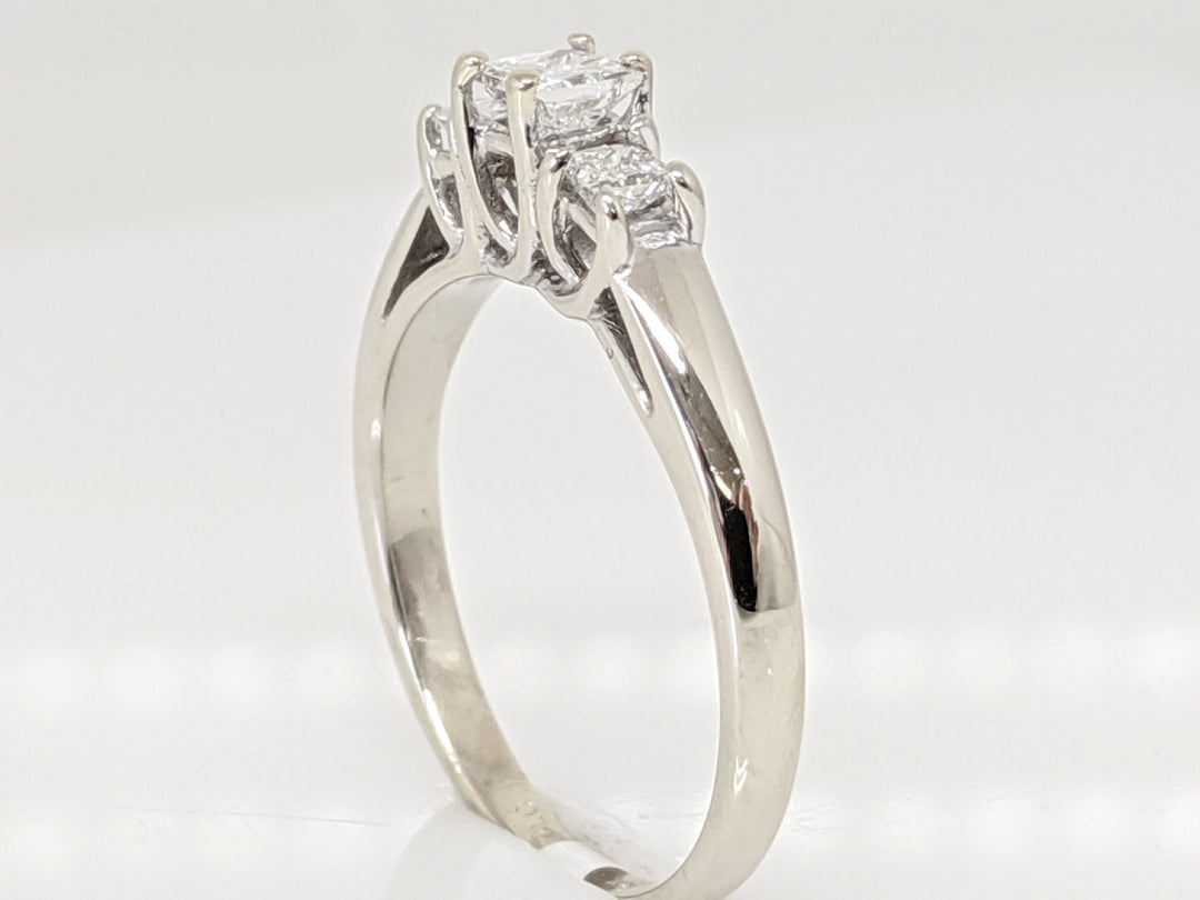 14K WHITE .45 CARAT TOTAL WEIGHT I1 F DIAMOND PRINCESS CUT (3) TRINITY ESTATE RING 2.7 GRAMS