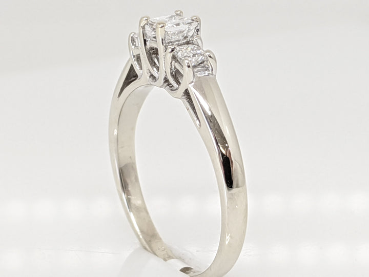 14K WHITE .45 CARAT TOTAL WEIGHT I1 F DIAMOND PRINCESS CUT (3) TRINITY ESTATE RING 2.7 GRAMS