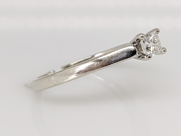 14K WHITE .18 CARAT TOTAL I1 H DIAMOND PRINCESS CUT RAISED SHANK SOLITAIRE ESTATE RING 2.5 GRAMS