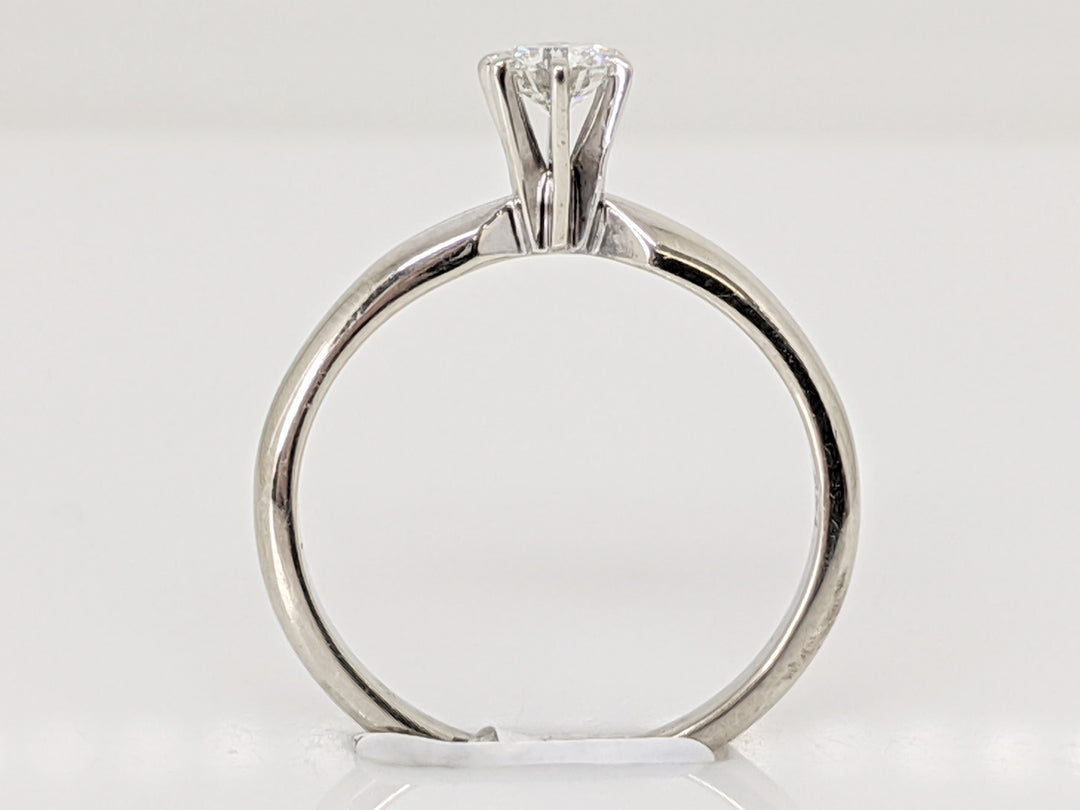 14K WHITE .22 CARAT TOTAL I1 K DIAMOND ROUND 6-PRONG SOLITARE ESTATE RING 1.8 GRAMS