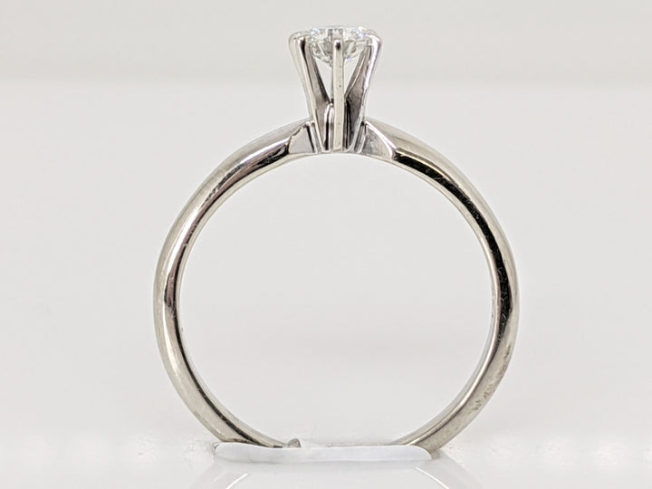 14K WHITE .22 CARAT TOTAL I1 K DIAMOND ROUND 6-PRONG SOLITARE ESTATE RING 1.8 GRAMS