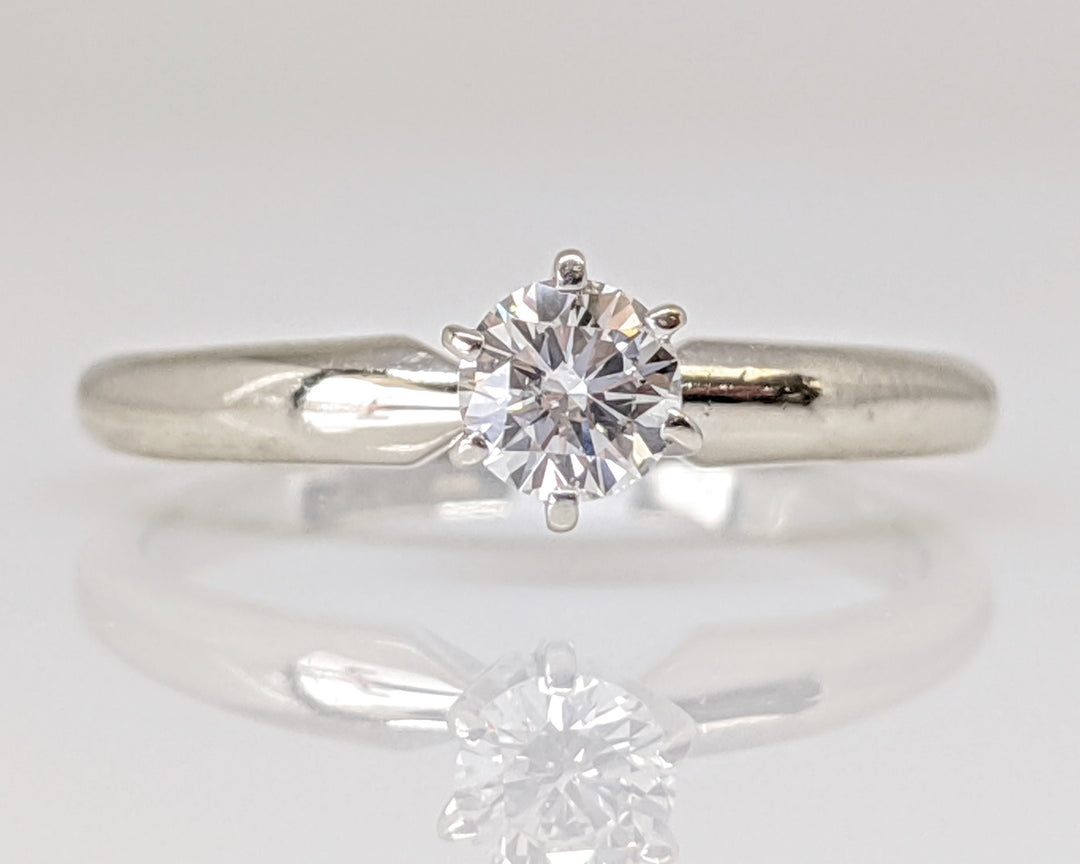 14K WHITE .22 CARAT TOTAL I1 K DIAMOND ROUND 6-PRONG SOLITARE ESTATE RING 1.8 GRAMS