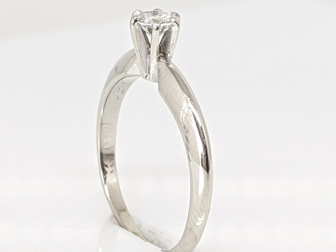 14K WHITE .20 CARAT TOTAL I1 H DIAMOND ROUND SOLITARE ESTATE RING 1.9 GRAMS