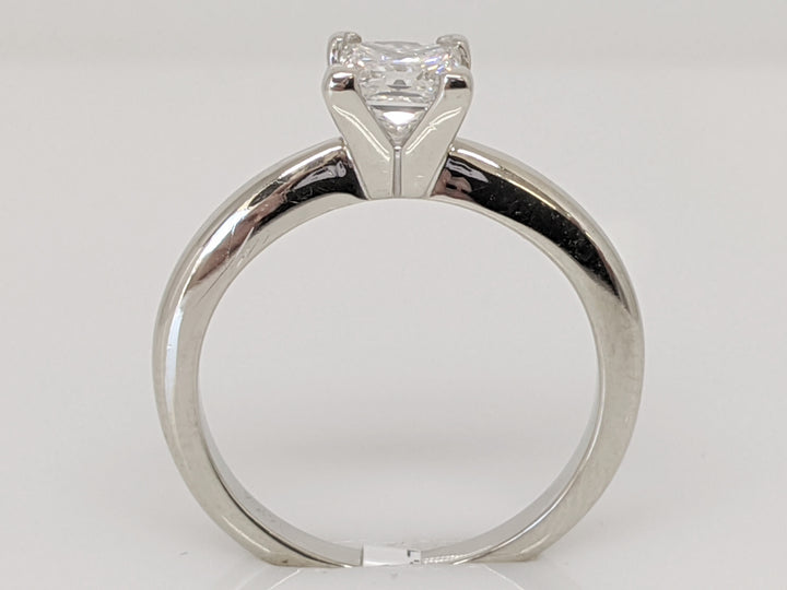 14K WHITE .66 CARAT TOTAL VS2 F DIAMOND PRINCESS CUT SOLITAIRE ESTATE RING 2.9 GRAMS