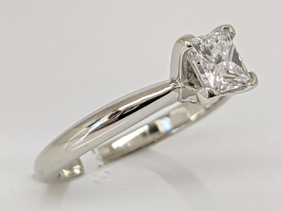 14K WHITE .66 CARAT TOTAL VS2 F DIAMOND PRINCESS CUT SOLITAIRE ESTATE RING 2.9 GRAMS
