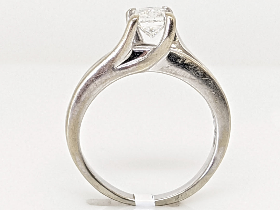 14K WHITE .99 CARAT TOTAL WEIGHT I1 F DIAMOND PRINCESS CUT (11) ESTATE RING 3.9G
