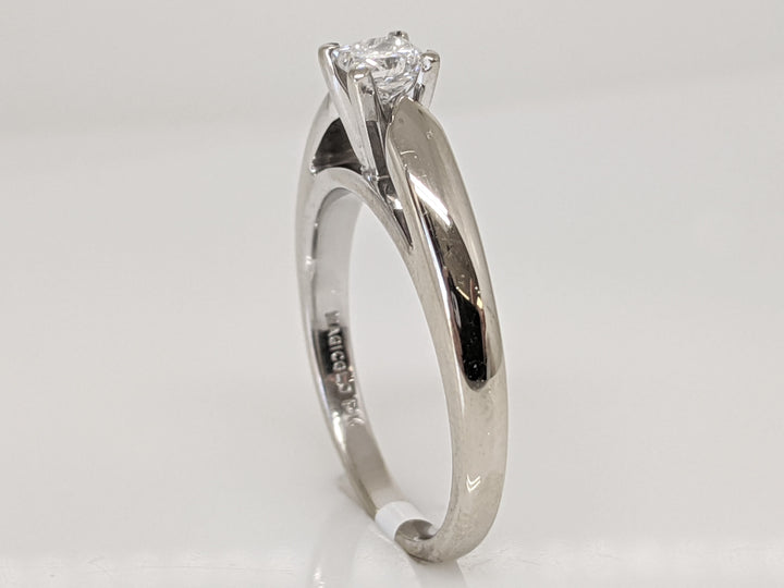 14K WHITE .37 CARAT TOTAL WEIGHT I1 E DIAMOND PRINCESS CUT RAISED SHANK SOLITAIRE ESTATE RING 4.5 GRAMS