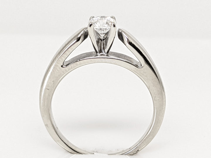 14K WHITE .33 CARAT TOTAL SI1 G DIAMOND ROUND RAISED SHANK SOLITAIRE ESTATE RING 4.1 GRAMS