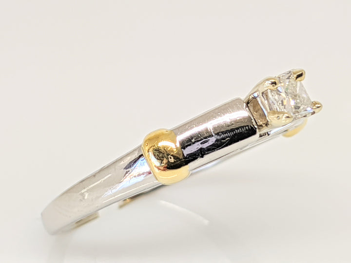 14K TWO-TONE .25 CARAT TOTAL I1 I DIAMOND PRINCESS CUT ESTATE RING 5.3 GRAMS