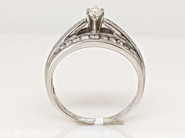 14K WHITE 1.00 CARAT TOTAL WEIGHT I1 F DIAMOND (1) MARQUISE WITH (2) BAGUETTE (18) ROUND MELEE ESTATE RING 4.7 GRAMS
