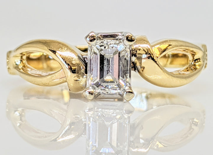 14K .50 CARAT TOTAL VS2 I DIAMOND EMERALD CUT SOLITAIRE ESTATE RING 5.3 GRAMS