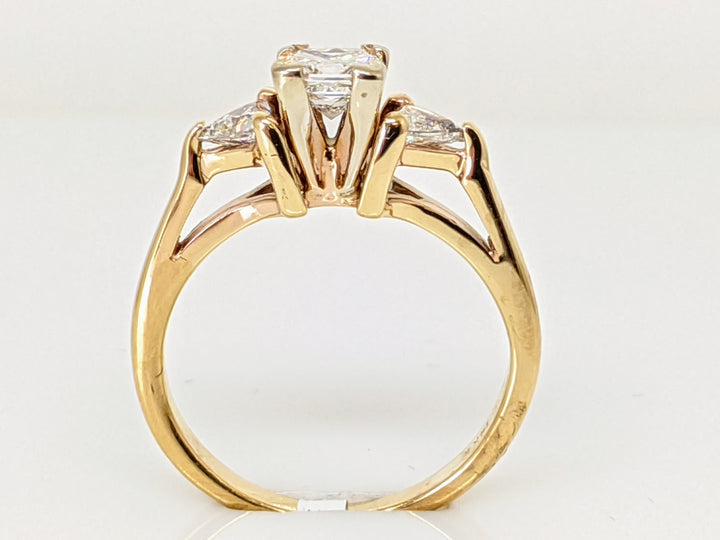 14K .77 CARAT TOTAL WEIGHT VS H DIAMOND PRINCESS CUT WITH (2) TRILLION TRINITY ESTATE RING