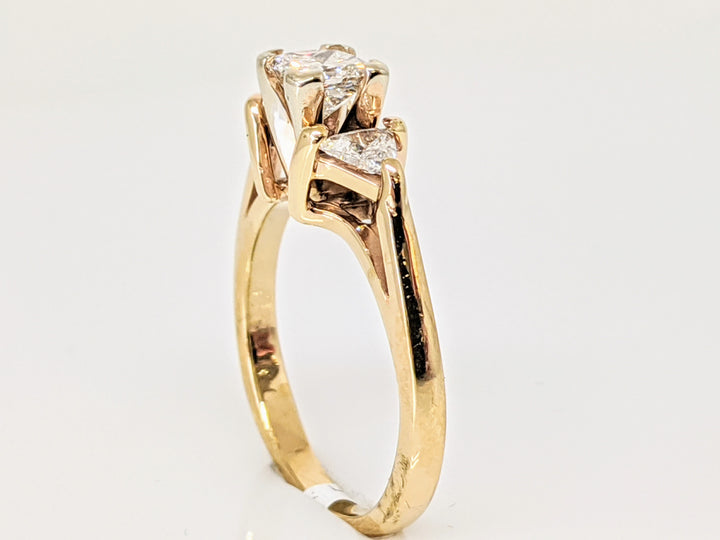 14K .77 CARAT TOTAL WEIGHT VS H DIAMOND PRINCESS CUT WITH (2) TRILLION TRINITY ESTATE RING