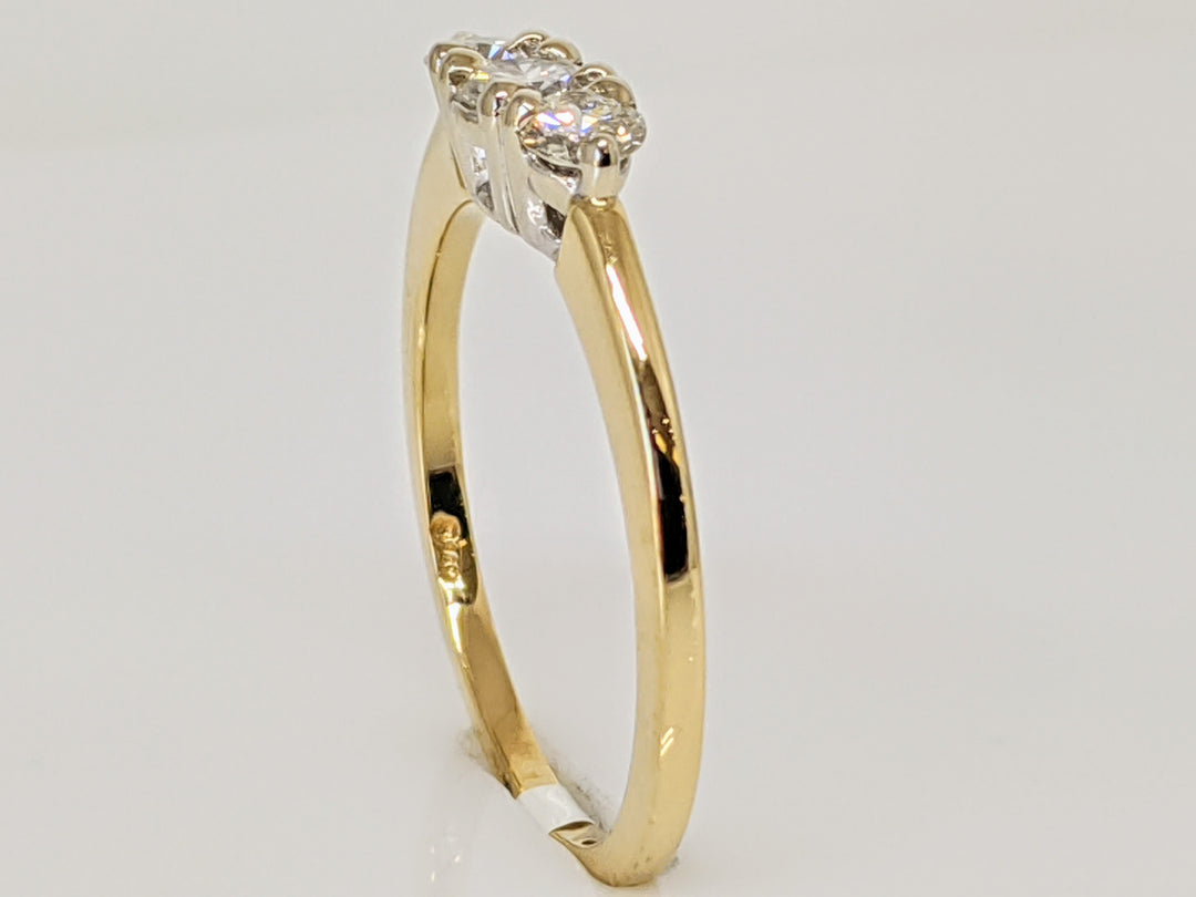 14K .44 CARAT TOTAL WEIGHT SI1 G DIAMOND ROUND (3) TRINITY ESTATE RING 2.3 GRAMS