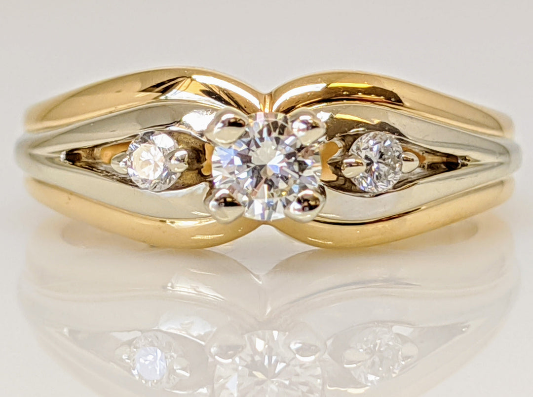 14K TWO TONE .27 CARAT TOTAL WEIGHT DIAMOND ROUND (3) TRINITY ESTATE RING 5.7 GRAMS
