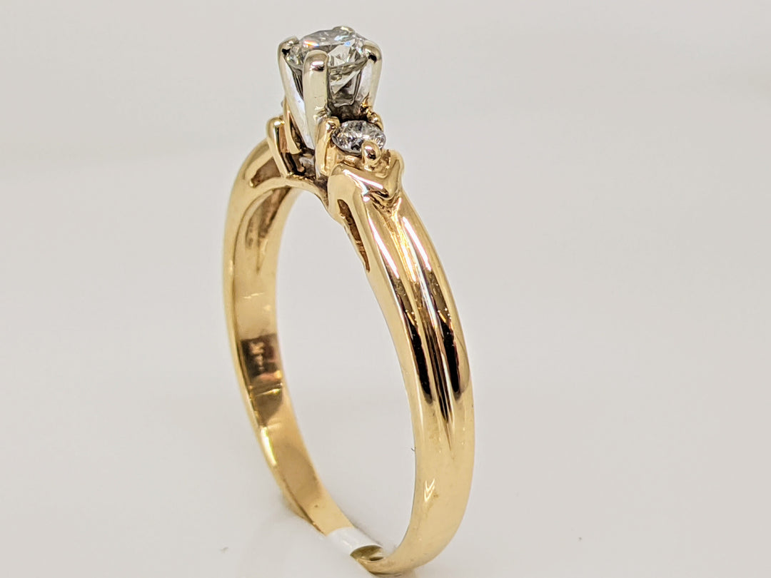 14K .40 CARAT TOTAL WEIGHT SI2 H DIAMOND ROUND (3) TRINITY ESTATE RING 3.3 GRAMS