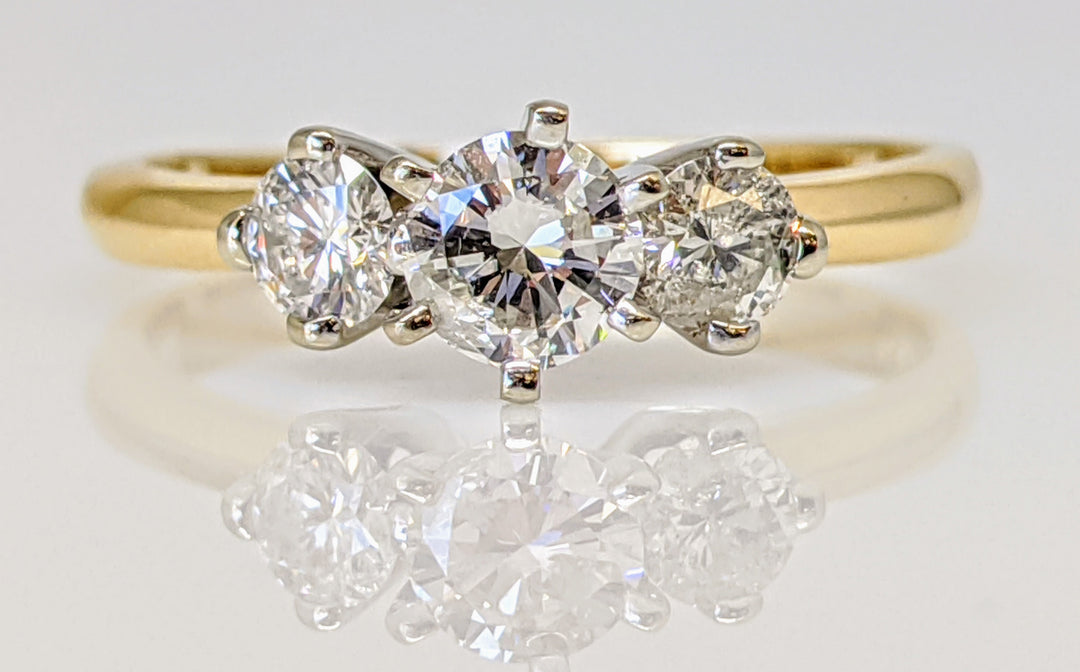 14K .72 CARAT TOTAL WEIGHT I1 H DIAMOND ROUND (3) TRINITY ESTATE RING 2.6 GRAMS