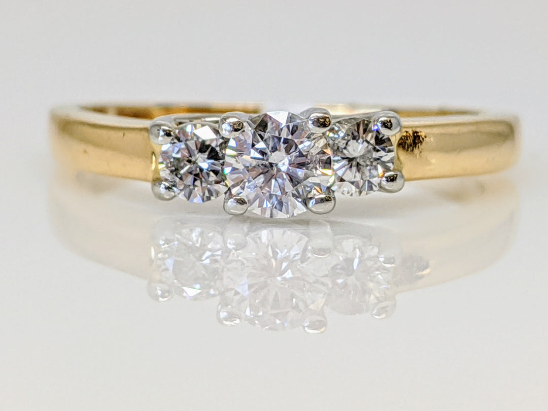 14K .45 CARAT TOTAL WEIGHT I1 H DIAMOND ROUND (3) TRINITY ESTATE RING 3.1 GRAMS