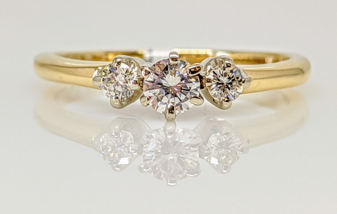 14K .30 CARAT TOTAL WEIGHT SI1 H DIAMOND ROUND (3) TRINITY ESTATE RING 2.6 GRAMS