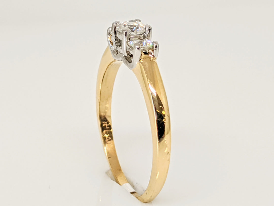 14K .40 CARAT TOTAL WEIGHT SI2 G DIAMOND ROUND (3) TRINITY ESTATE RING 2.9 GRAMS