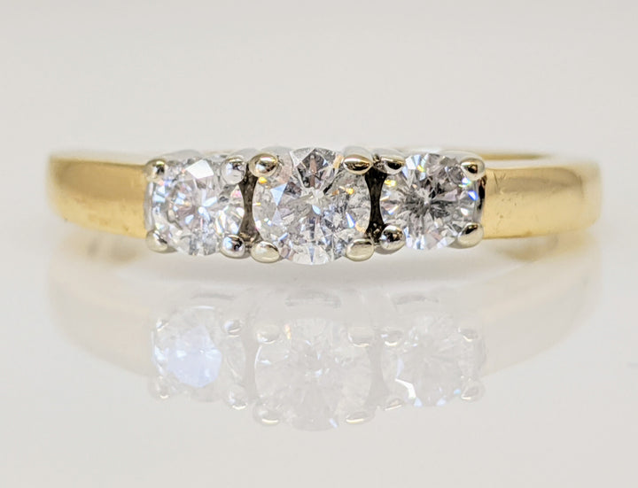 14K .46 CARAT TOTAL WEIGHT I2 G DIAMOND ROUND (3) TRINITY ESTATE RING 3.2 GRAMS