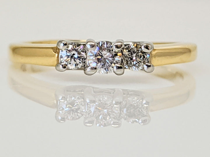 14K .21 CARAT TOTAL WEIGHT SI2 G DIAMOND ROUND (3) TRINITY ESTATE RING 2.5 GRAMS
