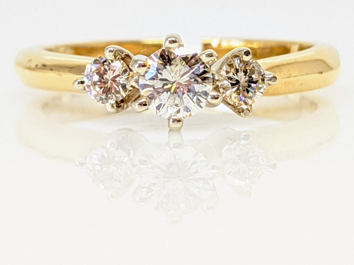 14K .33 CARAT TOTAL WEIGHT I1 K DIAMOND ROUND (3) TRINITY ESTATE RING 2.6 GRAMS