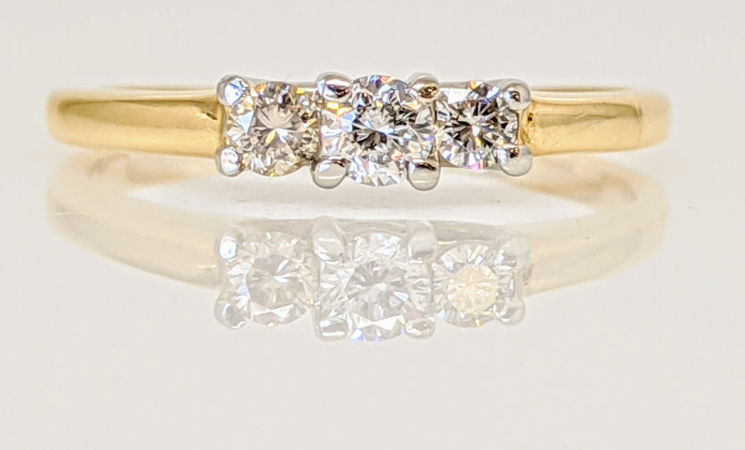 14K .22 CARAT TOTAL WEIGHT SI2 I DIAMOND ROUND (3) TRINITY ESTATE RING 2.1 GRAMS
