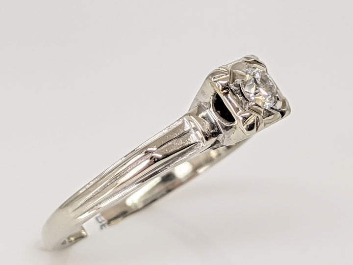 14K WHITE .10 CARAT TOTAL I1 H DIAMOND ROUND BOXHEAD ESTATE RING 2.2 GRAMS