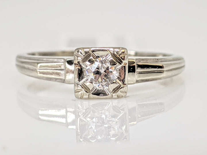 14K WHITE .10 CARAT TOTAL I1 H DIAMOND ROUND BOXHEAD ESTATE RING 2.2 GRAMS