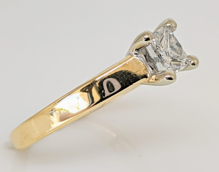 14K .54 CARAT TOTAL I1 E DIAMOND PRINCESS CUT SOLITAIRE ESTATE RING 2.7 GRAMS