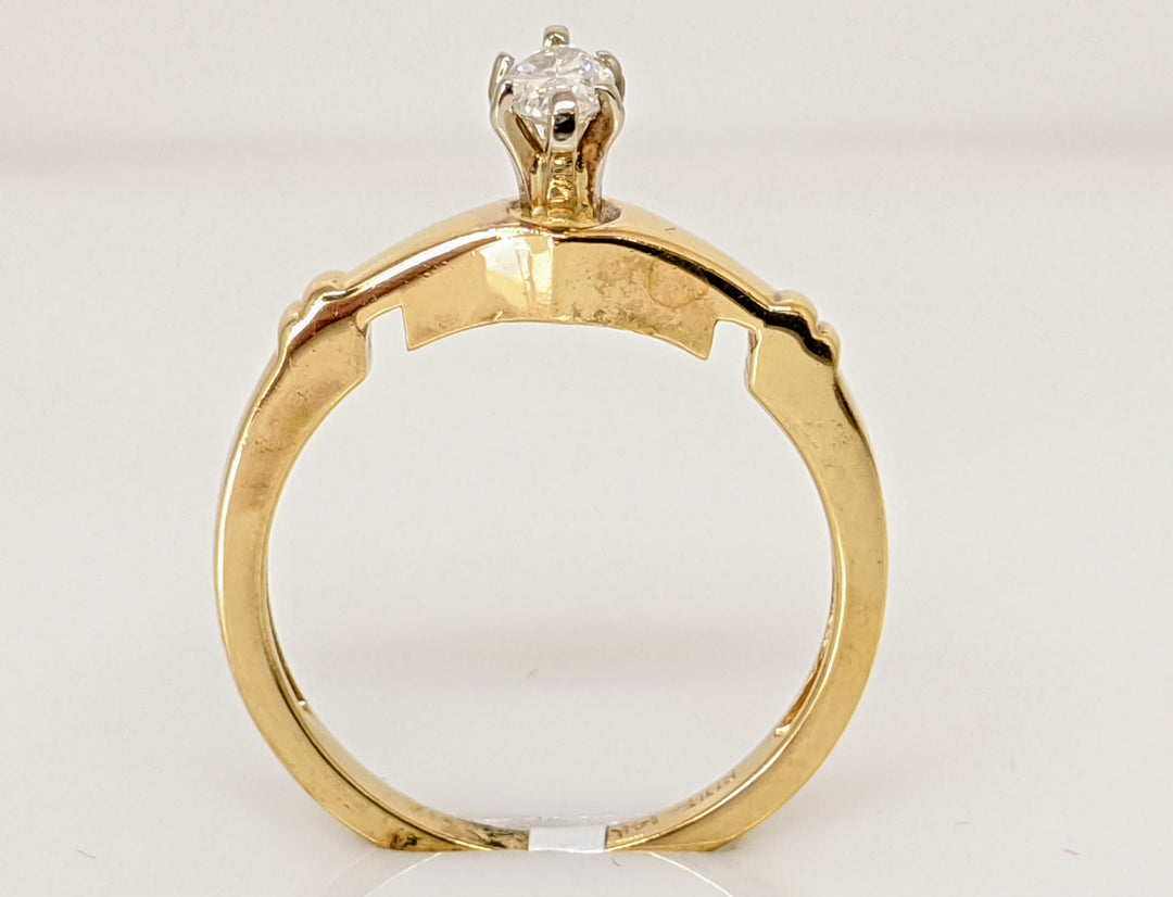 14K .26 CARAT TOTAL SI1 H-I MARQUISE DIAMOND SOLITAIRE ESTATE RING 3.1 GRAMS