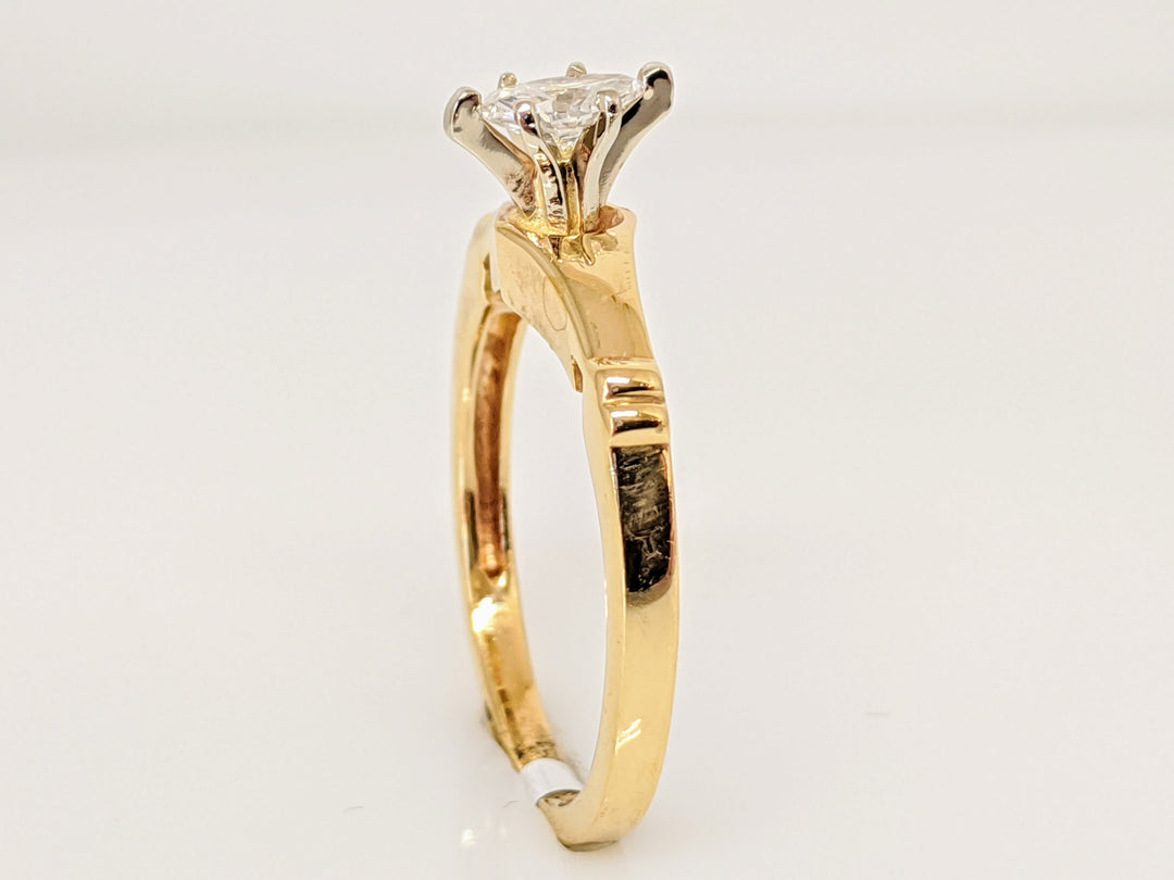 14K .26 CARAT TOTAL SI1 H-I MARQUISE DIAMOND SOLITAIRE ESTATE RING 3.1 GRAMS