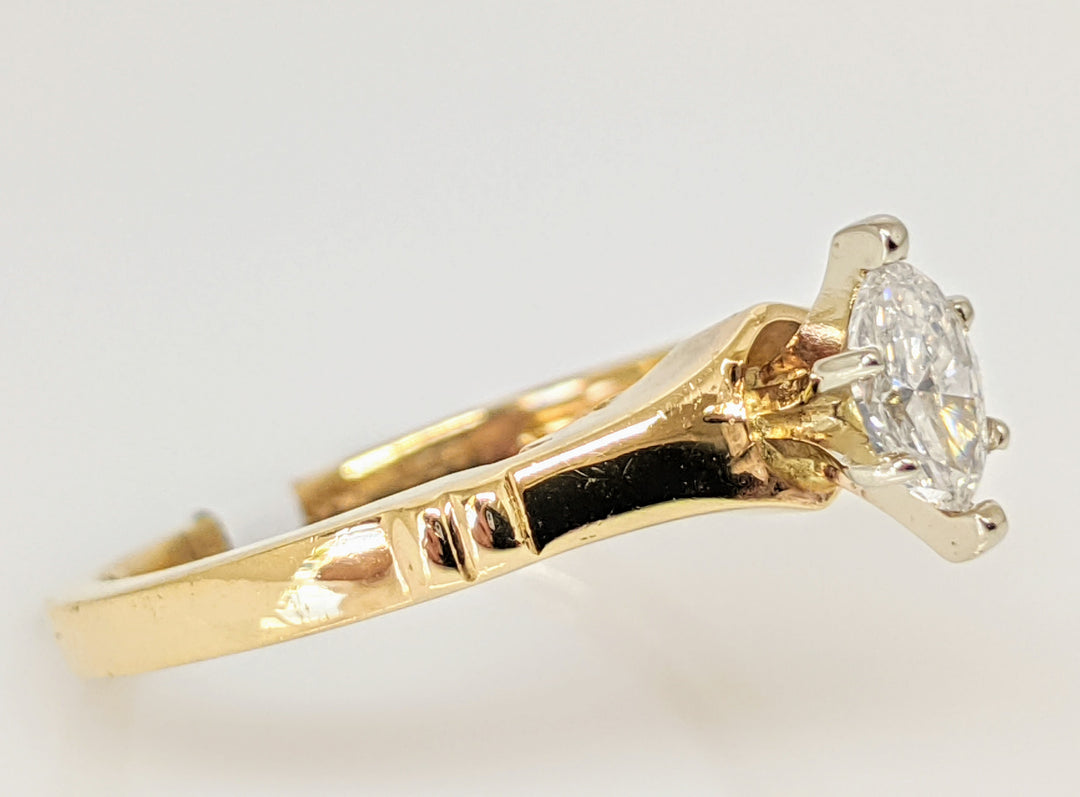 14K .26 CARAT TOTAL SI1 H-I MARQUISE DIAMOND SOLITAIRE ESTATE RING 3.1 GRAMS