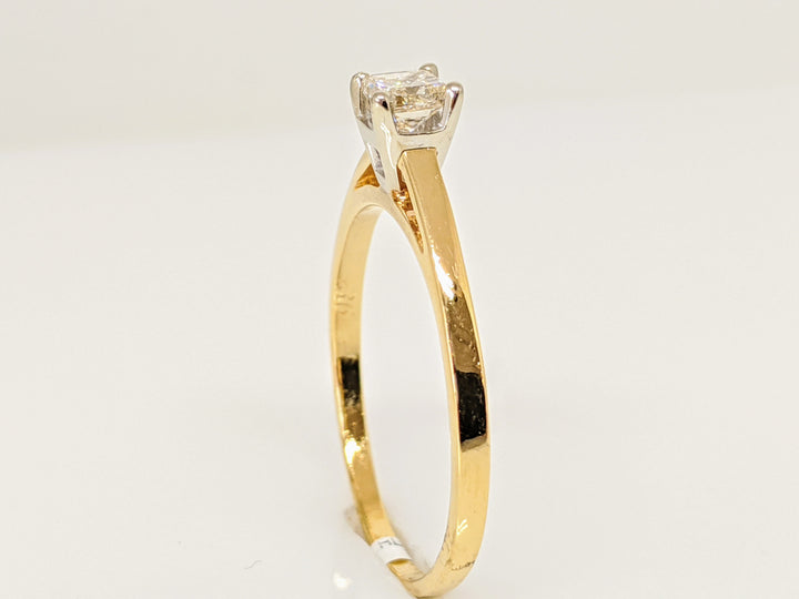 14K .36 CARAT TOTAL I1 J DIAMOND PRINCESS CUT SOLITAIRE ESTATE RING 2.2 GRAMS